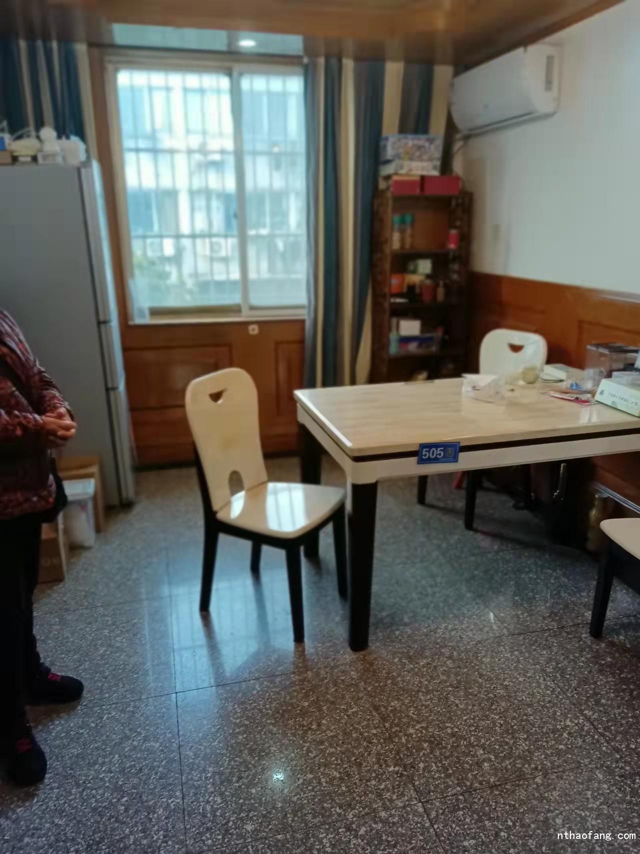 啟秀學區！鴻運城市花苑5/6精裝中套72平僅138.8萬庫8便宜賣！